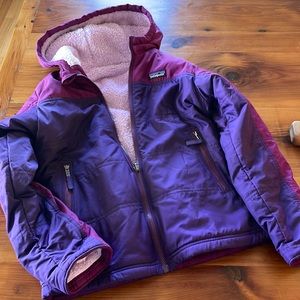 Girls Patagonia reversible coat size 7/8.